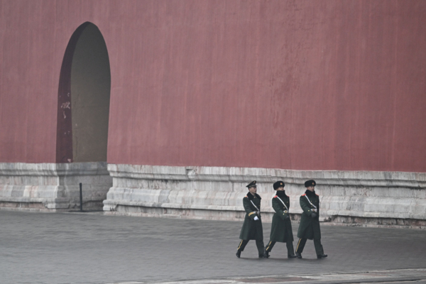 前武警:共军腐败捞钱 习是中共最后一代
