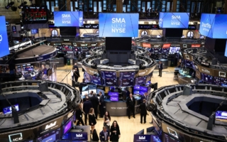 川普给伊朗期限将至 美股下跌 油价上涨