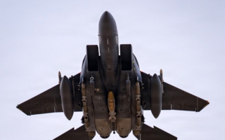 F-15E军官获救凸显美军200年传统 华人热议