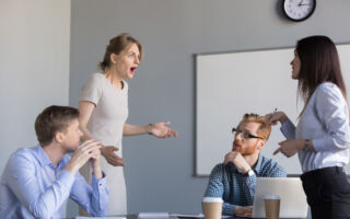 你嫉妒同事升迁吗？ 专家谈克服之道
