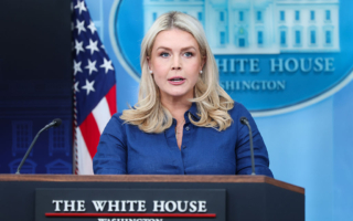 川普已接受伊朗十点计划？ 白宫：荒谬