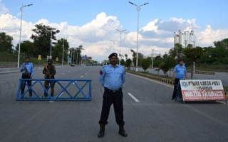 伊朗代表团抵达巴基斯坦 美伊谈判在即