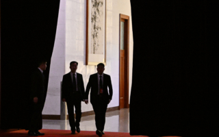 中共各部委被曝祭最严手机禁令 知情人揭内情