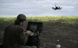 乌专家：北京不想俄国赢 卖无人机给俄乌双方