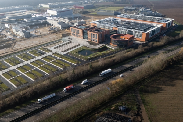 日本拟推新规 禁地方政府采购中国产IT设备