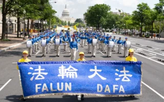 王友群：中国学生家长千万不要上当受骗