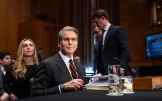 美国财长宣布冻结伊朗3.44亿美元加密货币