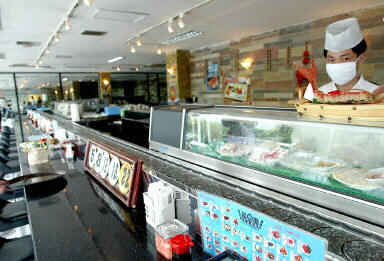 大陆超300万家餐饮店停业 老字号接连倒闭