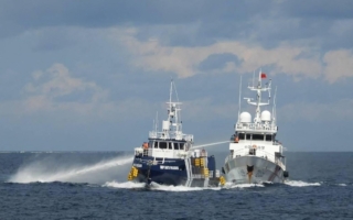 中共海警船冲撞菲律宾船只 美国谴责
