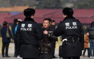 专家：民怨官怨齐爆 中国变天待历史机遇