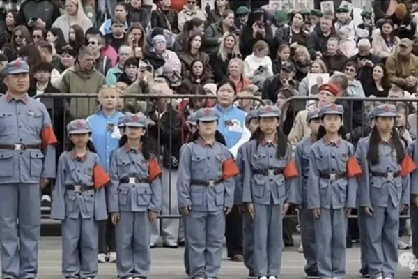 中共派小学生参加海参崴阅兵式 舆论反弹