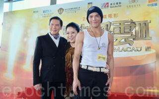 为捧儿子向佐亏数亿 向华强:上天给我的教训