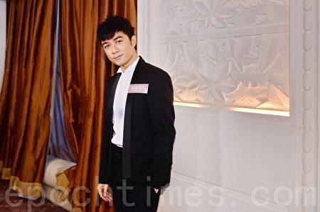 古巨基幼子近照曝光 57岁妻子产后状态引关注