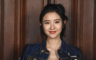 唐艺昕首曝产后患怪病 沉寂四年没拍戏