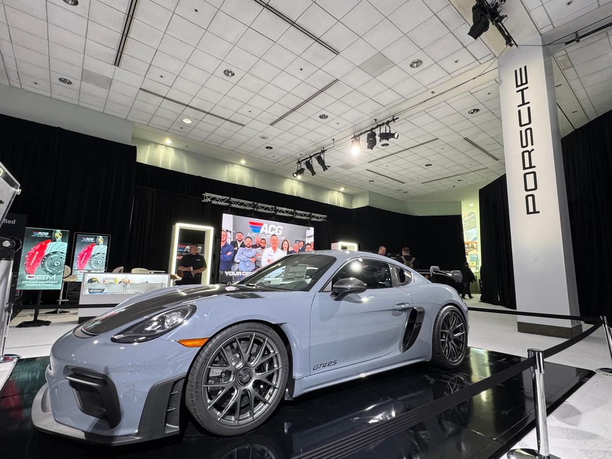 保时捷2024年在中国的销量大幅下降28%。图为2024款保时捷718 Cayman GT4跑车。（姜琳达／大纪元）