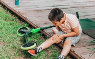 童年压力和逆境或有助于培养心理韧性