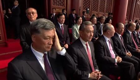 马兴瑞的“前世今生”——背靠两大靠山