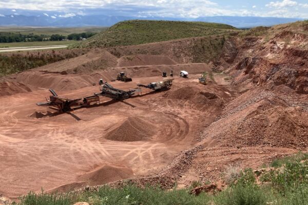 川普启动金库计划 专家：对抗中共稀土胁迫