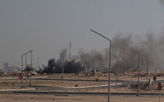 科威特关键设施遭无人机袭击