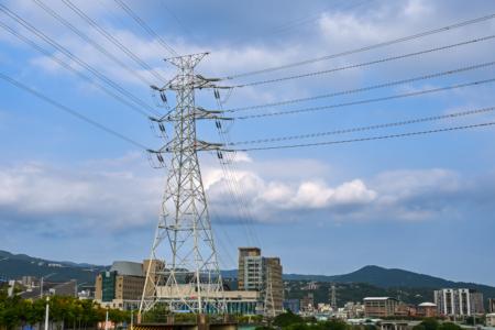 霍尔木兹海峡封锁致中国多省电价飙涨