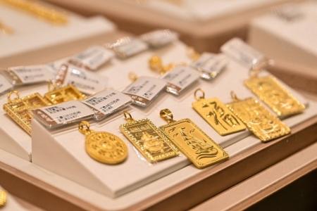 金价大跌 大陆金饰克价一夜跌超40元