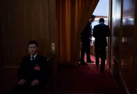 中共高官落马传闻四起 楼继伟等多人传遭查